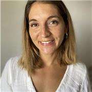 Profesora de inglés tanto para niños como adultos de manera presencial u online. Te ayudo en la preparación de exámenes oficiales